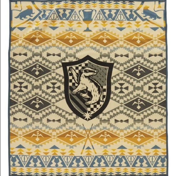 Happy Potter Hufflepuff Pendleton blanket - Picture 8 of 8